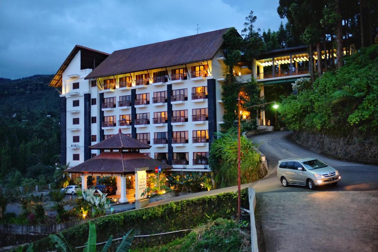 פונקאק The Grand Hill Resort-Hotel מראה חיצוני תמונה