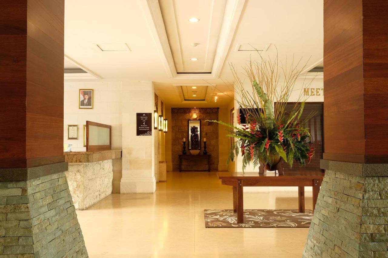 פונקאק The Grand Hill Resort-Hotel מראה חיצוני תמונה