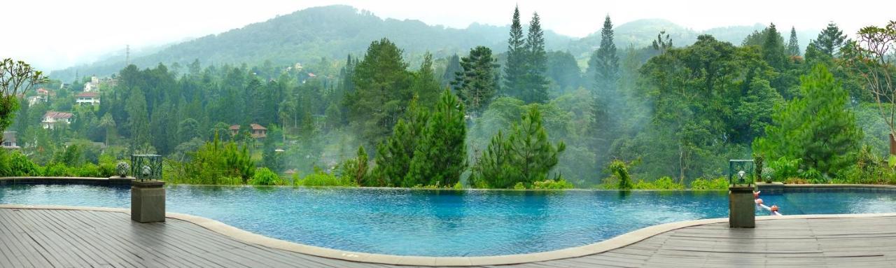 פונקאק The Grand Hill Resort-Hotel מראה חיצוני תמונה