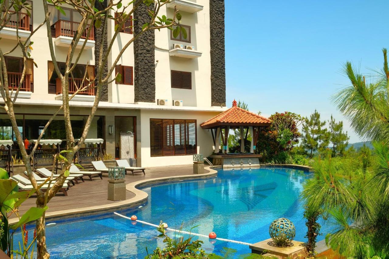פונקאק The Grand Hill Resort-Hotel מראה חיצוני תמונה