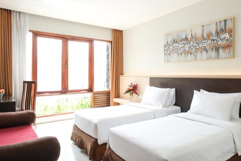 פונקאק The Grand Hill Resort-Hotel מראה חיצוני תמונה
