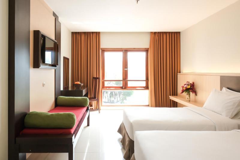 פונקאק The Grand Hill Resort-Hotel מראה חיצוני תמונה